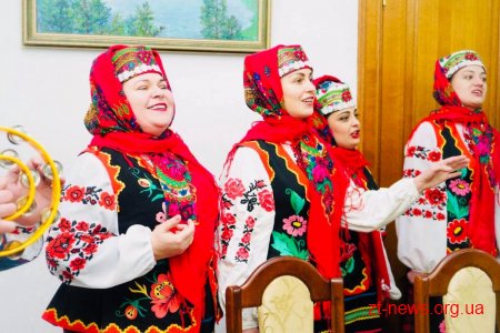 В обласній раді лунали щедрівки та посівали