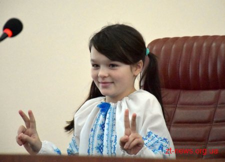 Понад 100 талановитих дітей Житомирщини відчули себе депутатами й отримали подарунки від Ігоря Гундича