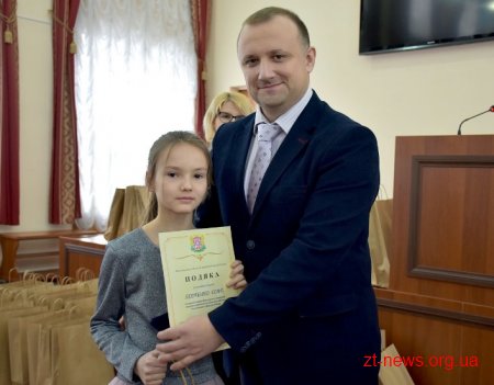 Понад 100 талановитих дітей Житомирщини відчули себе депутатами й отримали подарунки від Ігоря Гундича