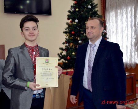 Понад 100 талановитих дітей Житомирщини відчули себе депутатами й отримали подарунки від Ігоря Гундича