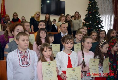 Понад 100 талановитих дітей Житомирщини відчули себе депутатами й отримали подарунки від Ігоря Гундича
