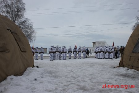 Петро Порошенко вручив бойовий прапор «хижим вовкам» Житомирщини
