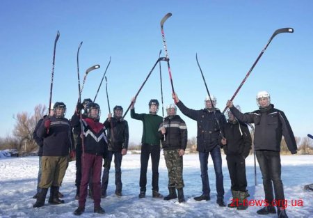 Діти із села Скраглівка Бердичівського району отримали від Президента спортивне екіпірування