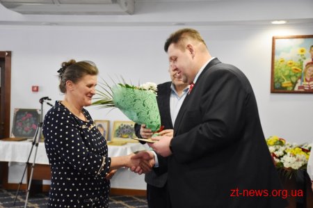 Ігор Гундич привітав жінок, які отримали звання «Мати-героїня»