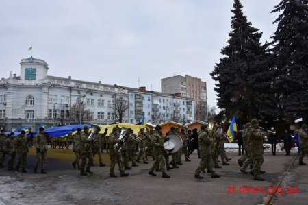 Сотні житомирян долучилися до створення «живого» ланцюга єдності