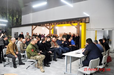 Міністр у справах ветеранів провела зустріч з учасниками бойових дій та волонтерами Житомирщини