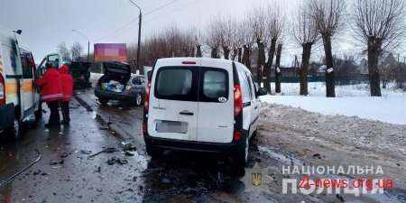 У Житомирі автомобіль конвойної служби потрапив у ДТП