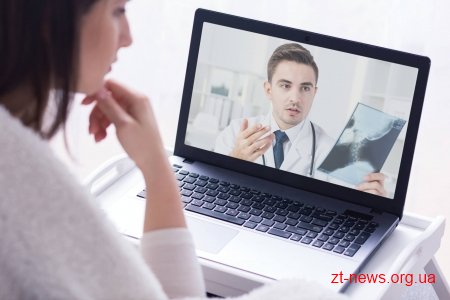Експерти трьох обласних медзакладів завдяки телемедицині допомагають колегам у районах