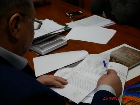 Двоє претендентів на посаду директора Бердичівського медколеджу подали не повний пакет документів