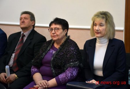 Депутати погодили питання щодо переукладання контрактів із керівниками комунальних установ області