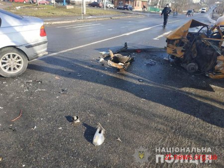 Двоє дітей травмувались під час лобового зіткнення BMW та ВАЗу