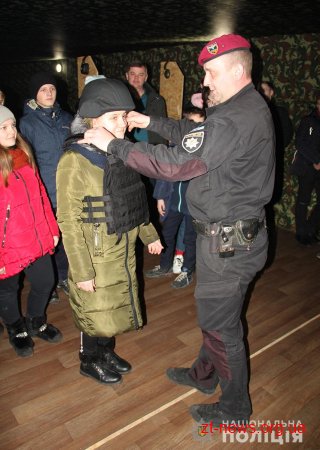 У Житомирі юні вартові правопорядку познайомились з роботою спецпідрозділу