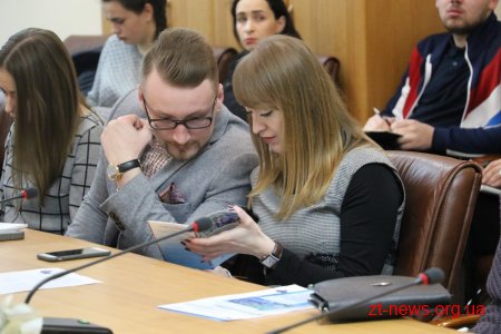 У Житомирі презентували Програму ЄС Еразмус+, яка підтримує проекти у сфері освіти, молоді і спорту