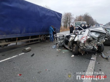 На трасі Київ-Чоп у Новоград-Волинському районі сталася подвійна ДТП