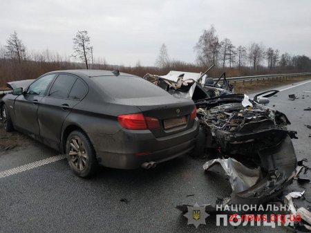 На трасі Київ-Чоп у Новоград-Волинському районі сталася подвійна ДТП