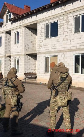 СБУ викрила діяльність підпільного промислового комплексу з обробки бурштину