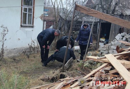 Правоохоронці розшукують житомирянина за підозрою у вбивстві матері і доньки