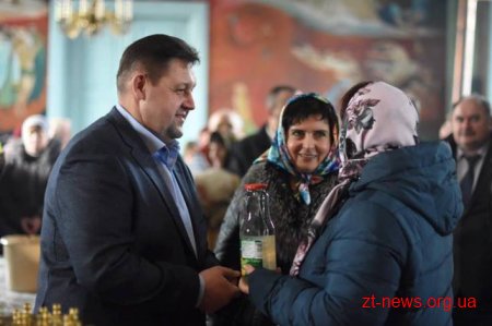 У Стрітення Господнє Ігор Гундич відвідав громади Хорошівського району, які перейшли до ПЦУ