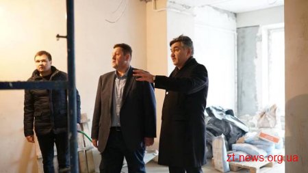 Ігор Гундич на вихідних перевірив хід робіт на об’єктах, які реконструюють у Житомирі