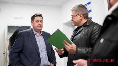 Ігор Гундич на вихідних перевірив хід робіт на об’єктах, які реконструюють у Житомирі