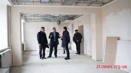 Ігор Гундич на вихідних перевірив хід робіт на об’єктах, які реконструюють у Житомирі