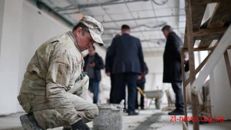 Ігор Гундич на вихідних перевірив хід робіт на об’єктах, які реконструюють у Житомирі