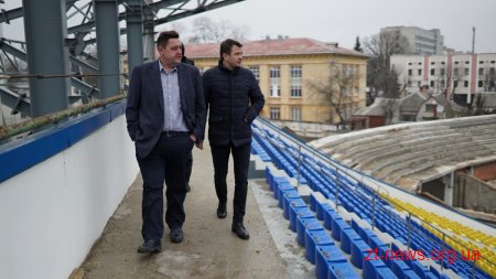 Ігор Гундич на вихідних перевірив хід робіт на об’єктах, які реконструюють у Житомирі