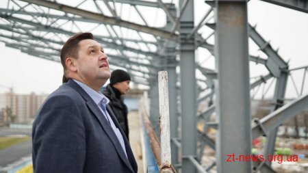 Ігор Гундич на вихідних перевірив хід робіт на об’єктах, які реконструюють у Житомирі