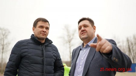 Ігор Гундич на вихідних перевірив хід робіт на об’єктах, які реконструюють у Житомирі