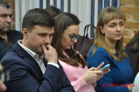 Аспен Інститут презентував для громадськості області методики діалогу та збірник «Тексти для роздумів»