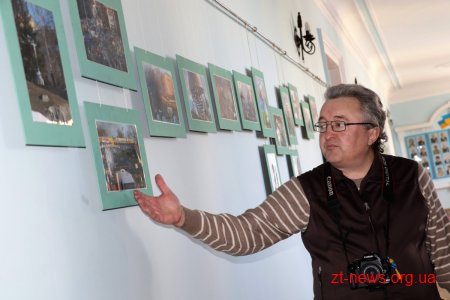 У Житомирі до Дня Героїв Небесної Сотні відкрили фотовиставку
