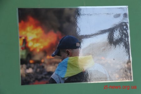 У Житомирі до Дня Героїв Небесної Сотні відкрили фотовиставку