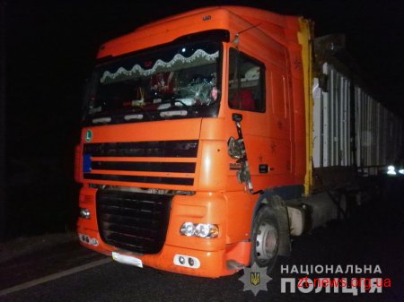 У Житомирському районі зіткнулись три вантажівки
