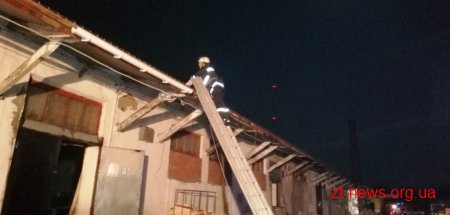 У Бердичеві горіла будівля меблевого цеху