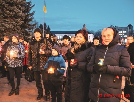 Сотні житомирян на майдані Корольова вшанували пам’ять Героїв Небесної Сотні