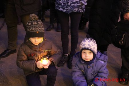 Сотні житомирян на майдані Корольова вшанували пам’ять Героїв Небесної Сотні