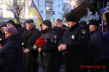 Сотні житомирян на майдані Корольова вшанували пам’ять Героїв Небесної Сотні