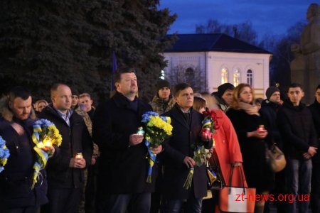 Сотні житомирян на майдані Корольова вшанували пам’ять Героїв Небесної Сотні