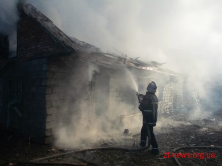 Пожежа забрала життя чоловіка, який жив у господарській будівлі
