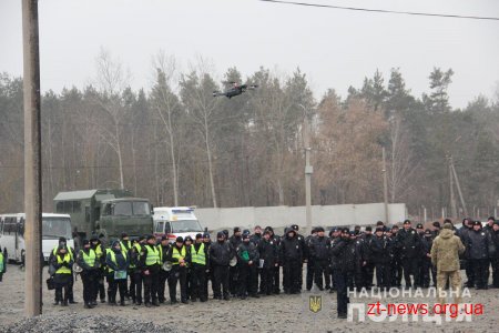 На Житомирщині поліцейські провели масштабні тактико-спеціальні навчання