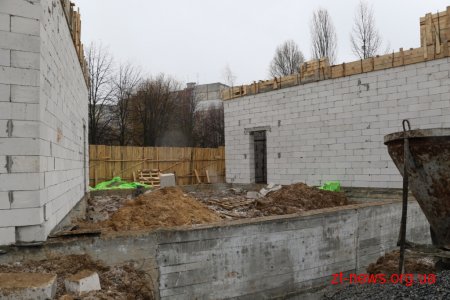 У Житомирі продовжується будівництво сучасного сценічного майданчику «Натхнення»