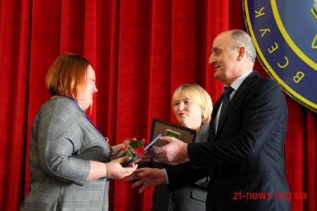 Голова обласної ради нагородив переможців обласного конкурсу «Учитель року-2019»