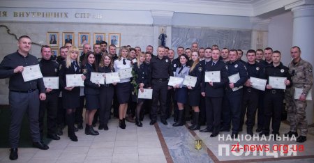 Житомирські поліцейські отримали дипломи правознавців у Національній академії внутрішніх справ