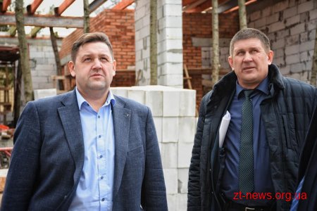 Ігор Гундич перевірив, як будують сільську амбулаторію у Краснопільській ОТГ