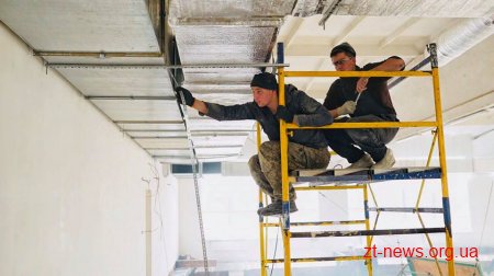 Ігор Гундич оглянув хід реконструкції СК «Динамо» у Радомишлі