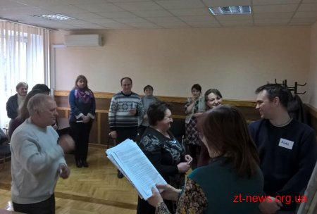 Ще 11 родин в області пройшли навчання на прийомних батьків та батьків-вихователів у ДБСТ