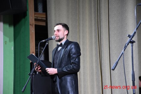 У Житомирі привітали жінок-військових із весною