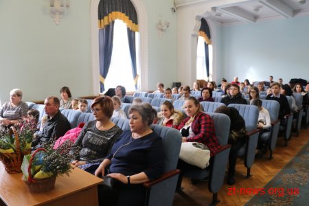 Для жінок, які виховують прийомних дітей влаштували справжнє свято Весни