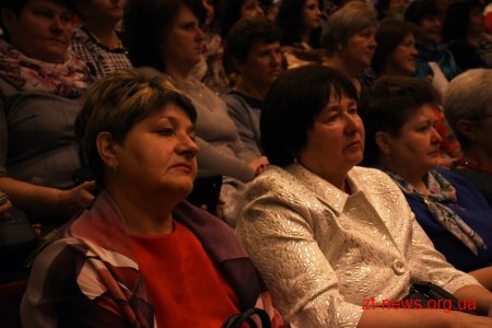 Ігор Гундич та Володимир Ширма привітали жінок-педагогів та медиків зі святом весни