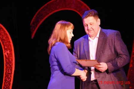 Ігор Гундич та Володимир Ширма привітали жінок-педагогів та медиків зі святом весни